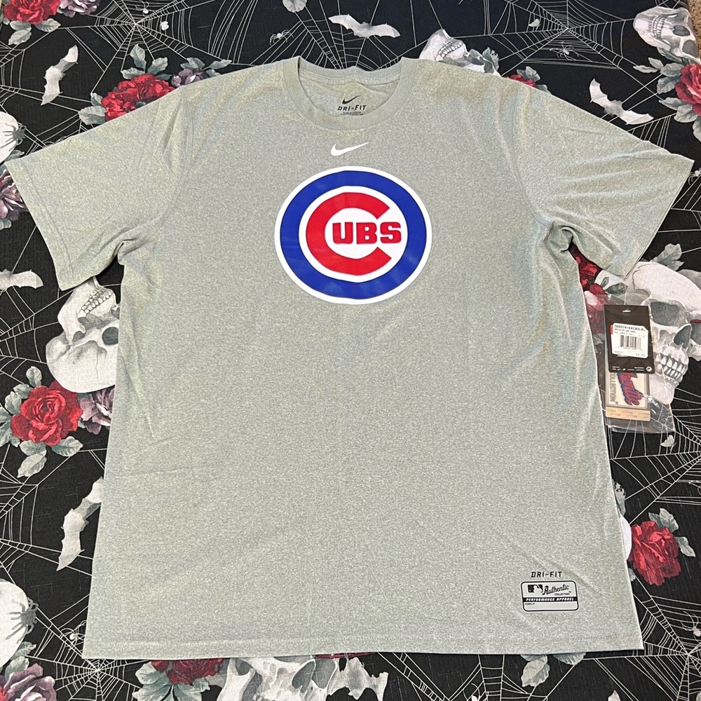 Nike Gray Chicago Cubs Logo Short Sleeve Tee